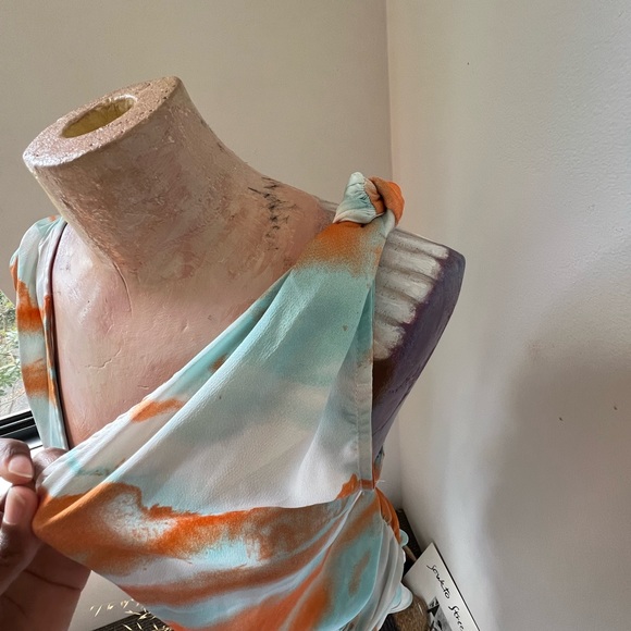 Tie Dye Satin Ruched Bodycon Dress With Knot Detail - Picture 9 of 10